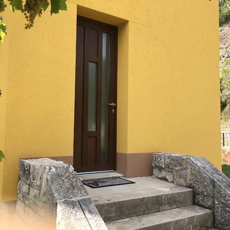 L Apartment Raša Екстериор снимка